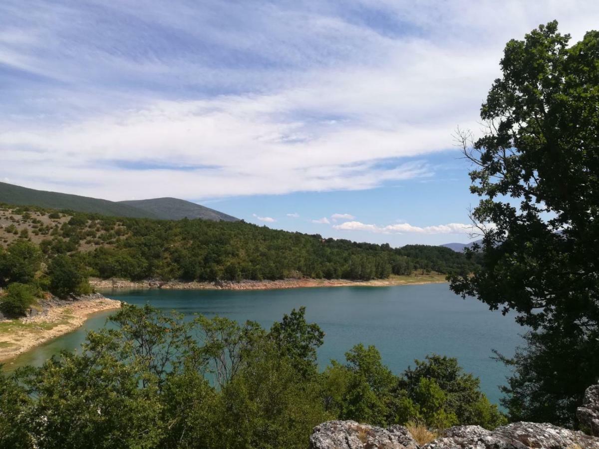 Holiday Home Marija Vrlika ภายนอก รูปภาพ