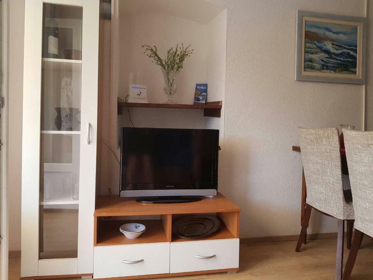 Holiday Home Marija Vrlika ภายนอก รูปภาพ