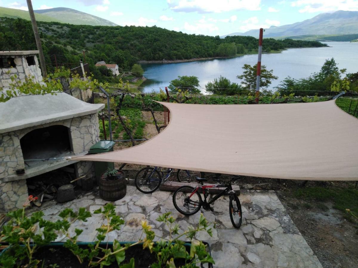 Holiday Home Marija Vrlika ภายนอก รูปภาพ