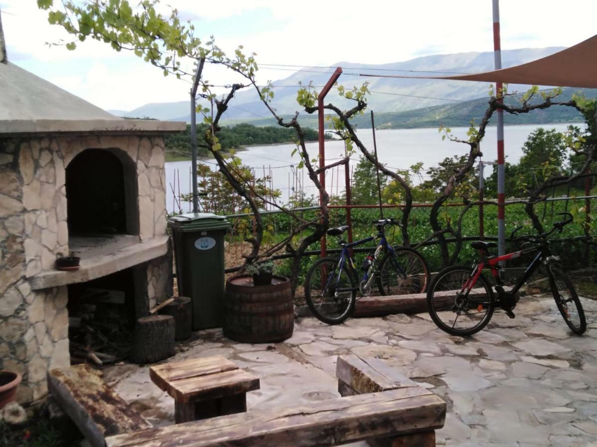 Holiday Home Marija Vrlika ภายนอก รูปภาพ