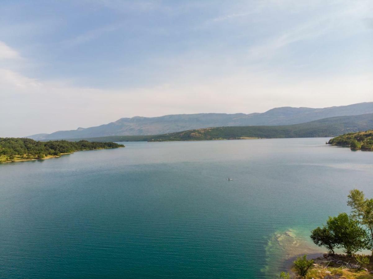 Holiday Home Marija Vrlika ภายนอก รูปภาพ